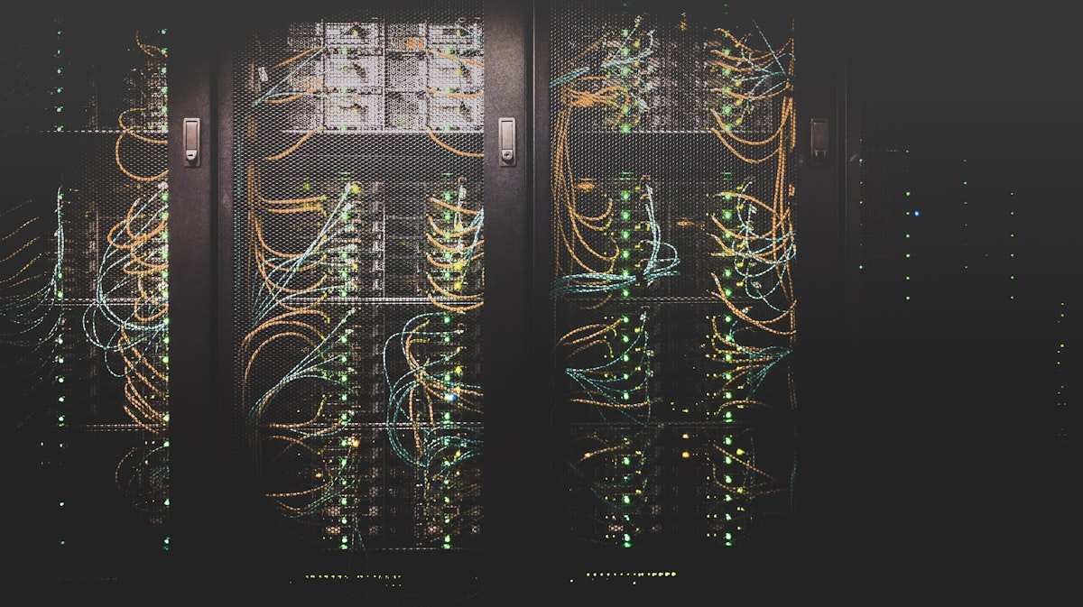 Shared Hosting vs Cloud Hosting 2026 — Ποιο να διαλέξεις;